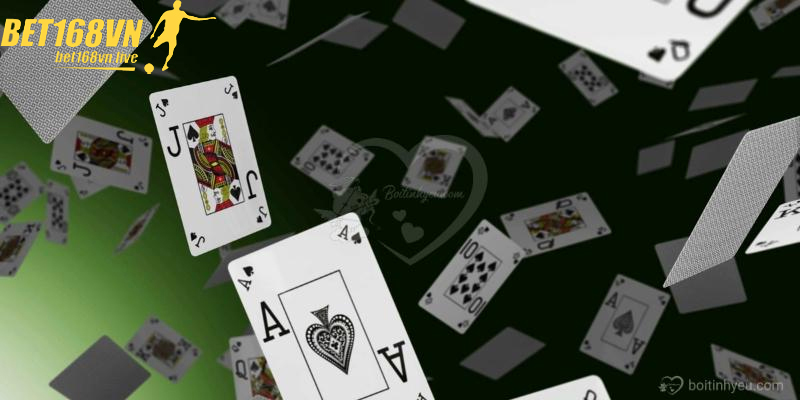 Cách Chia Bài Liêng Giúp Người Chơi Dễ Kiểm Soát Ván Đấu Mỗi người chơi được chia lần lượt ba lá bài trên tay